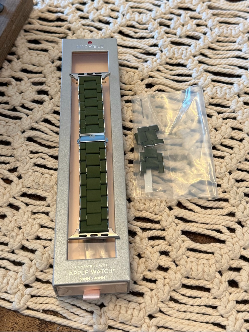 Michele Apple Watchband In Dark Green/Silver